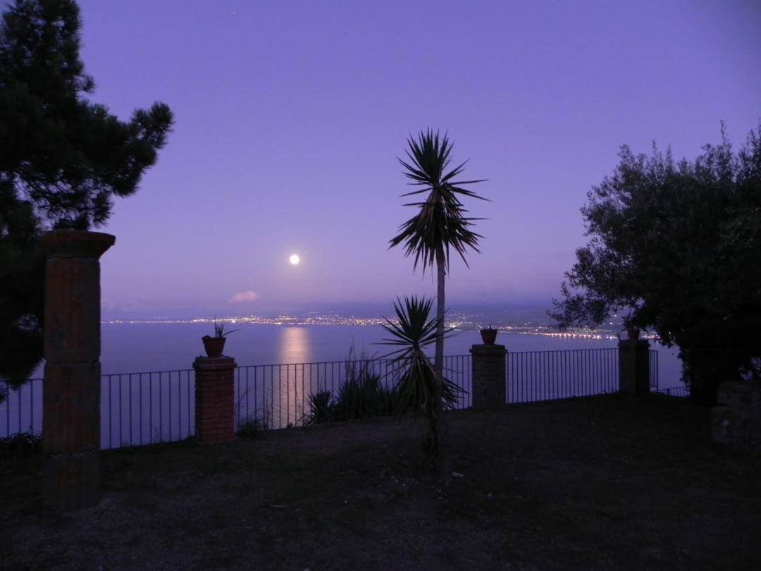 A Casa Di Peppino Villa Greco 틴다리 외부 사진