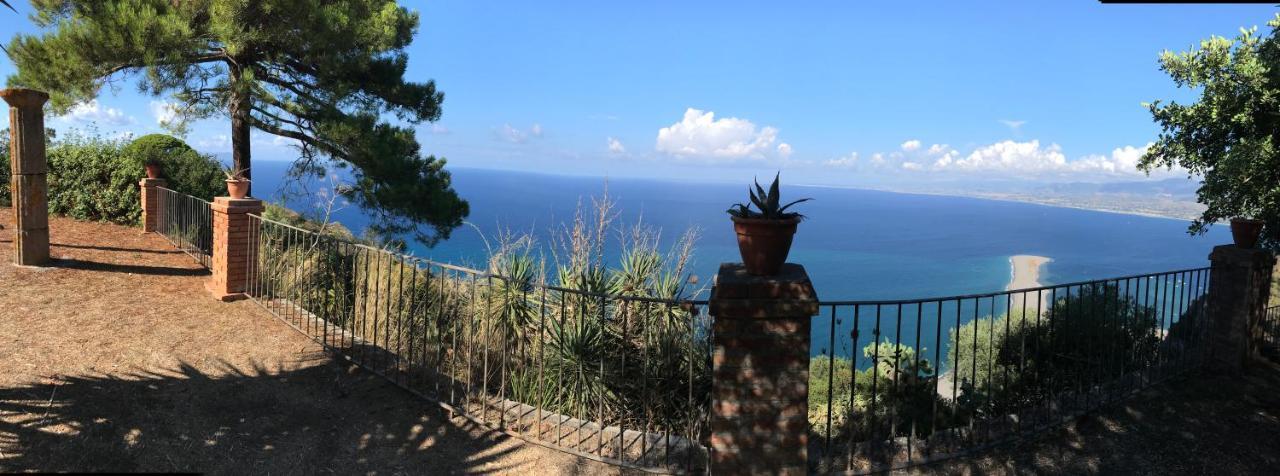 A Casa Di Peppino Villa Greco 틴다리 외부 사진