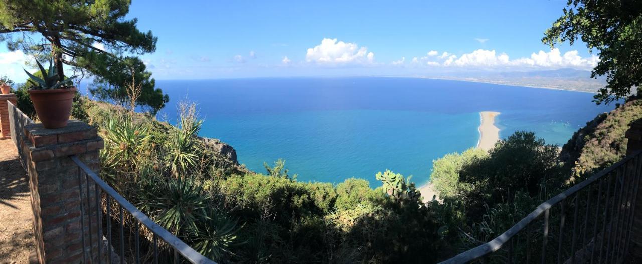 A Casa Di Peppino Villa Greco 틴다리 외부 사진